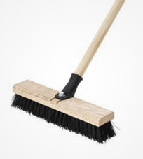 Wooden handle brush 6852